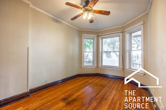 Photo - 1631 N Mozart St Unit #1