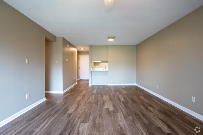 2BR,2BA_East Bay_1000 SqFt