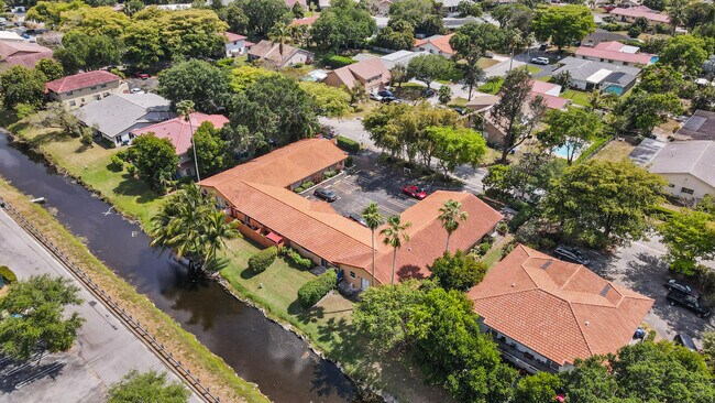 Photo - 10911 NW 45th St Unit 8