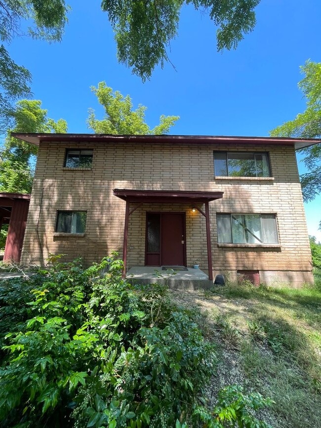 2 bed 1 bath Duplex - Water/Sewer and Garb... - 2 bed 1 bath Duplex - Water/Sewer and Garb... Casa