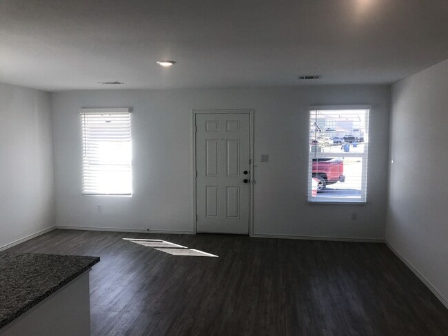 Photo - Beautiful home with great amenities!