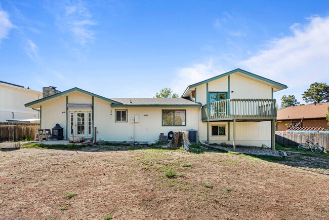 Photo - 5916 Wolf Creek Pl