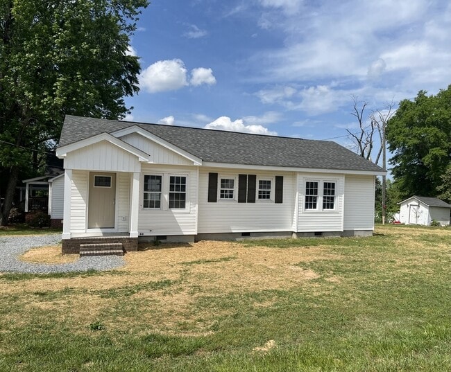 Photo - 60 3rd St NW