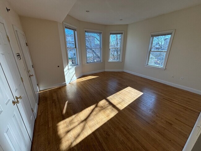 Photo - 7 Gardner Ter Unidad 3 Rental