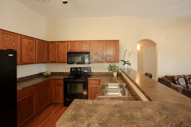 Photo - 2250 E Deer Valley Dr