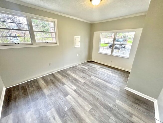 Photo - 6117 Colfax Rd NW