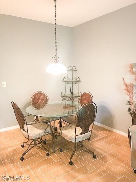 Building Photo - 28630 Carriage Home Dr Unit 103