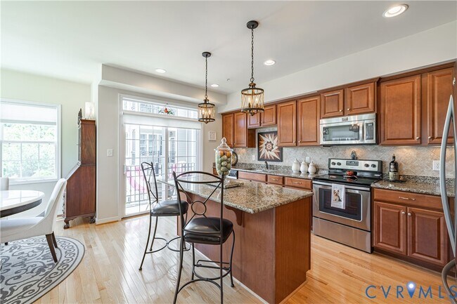 Photo - 3921 Liesfeld Pl