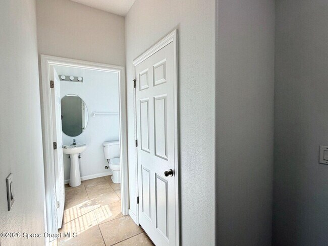 Photo - 1623 Musgrass Cir