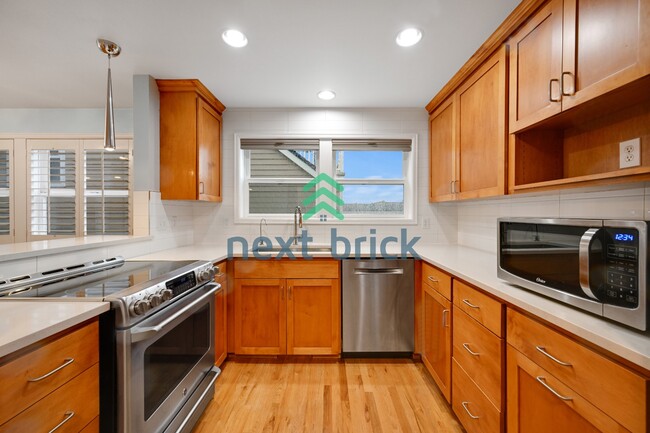Photo - Charming Victorian-style craftsman 3-Bedroom Townhouse with 2.5 Baths – 1610 Sq Ft of Comfortable...