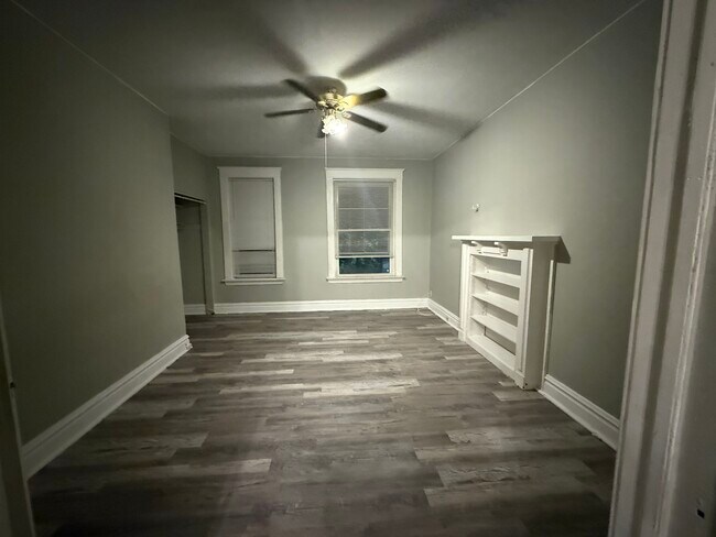 Building Photo - 4653 Cecil Pl Unit B