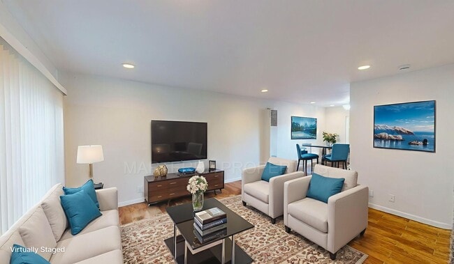 Building Photo - 2-Bed/1.5 Bath Condo with Detached Garage Unit 8