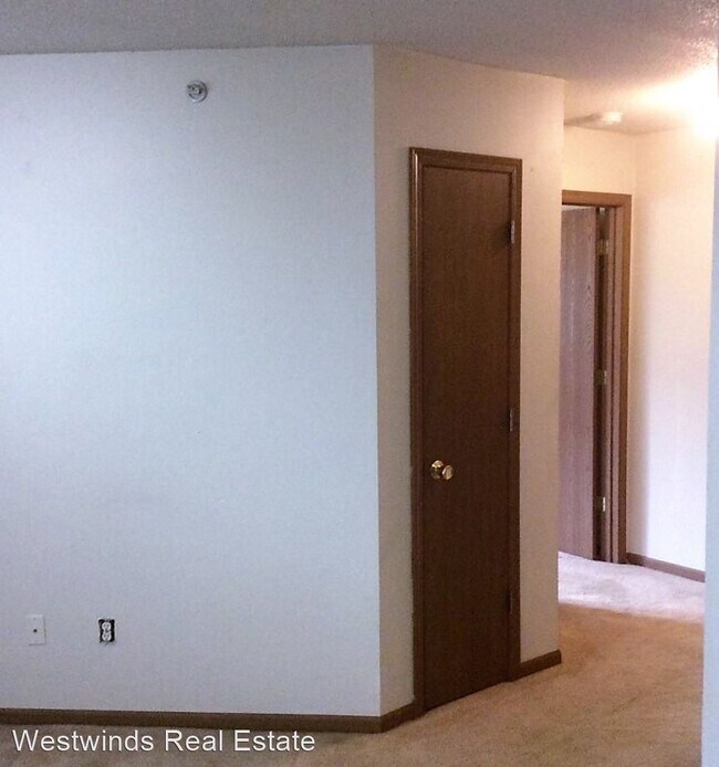 Photo - 2 br, 1 bath House - 2536 Rushmore Drive