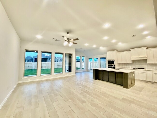 Photo - 9411 Trestle Creek Ct