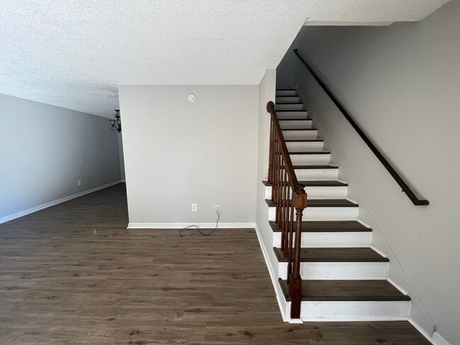 Photo - 129 Taylor Denton Ln Unidad A