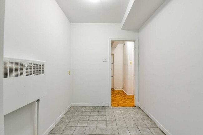 Photo - 3250 Av. Van Horne Unit 1