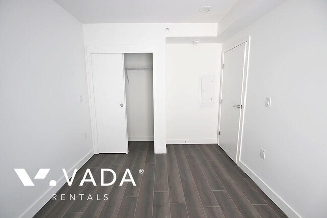 Photo - Fraser Commons At Marine 1 Bedroom Apartment Rental 201-8188 Fraser St Vancouver: VADAPM.com Unité 201