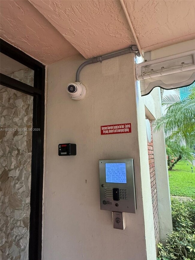 Photo - 3091 N Course Dr Unidad 705