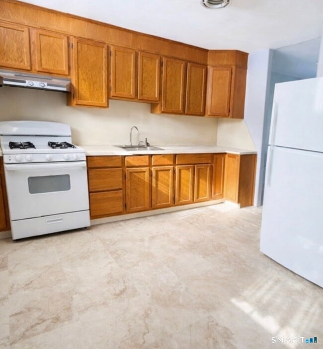 Photo - 144 Pennsylvania Ave