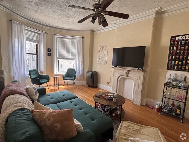 Building Photo - 86 Hammond St Rental