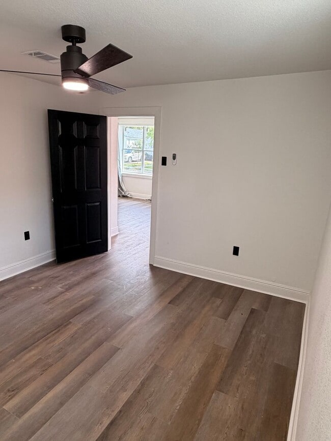 Photo - 4210 Alfred St Unidad A