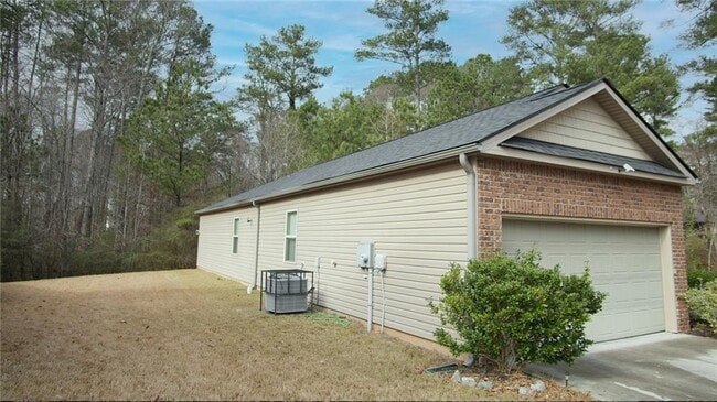 Photo - 813 Blue Hill Ln