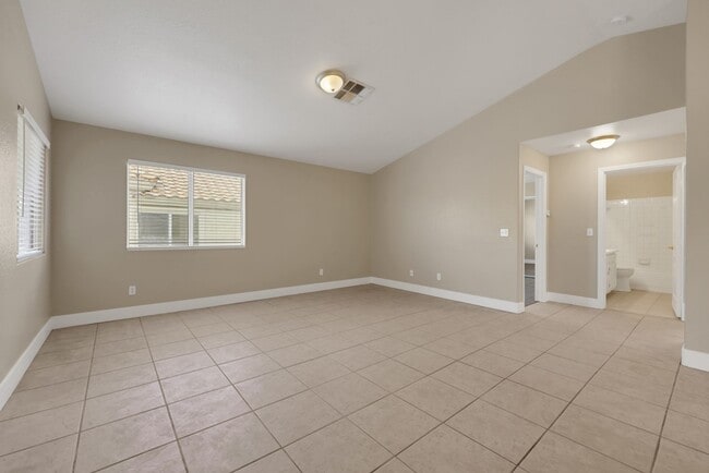Photo - 2 bedroom condo in Henderson