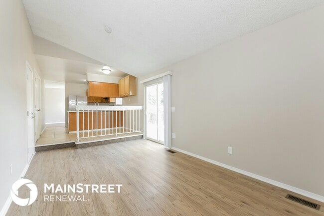 Photo - 9661 Adams St