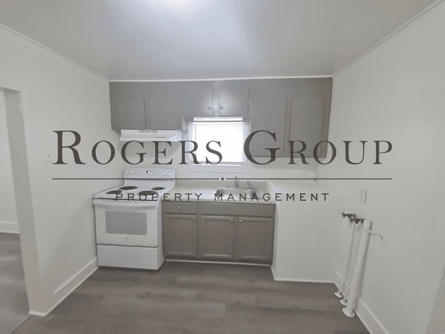 Photo - 305 Perry St