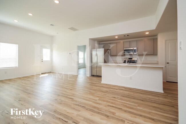 445 Maple Bnd Ln