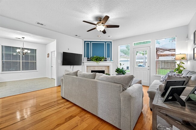 Photo - 19018 Ridge Hill Ct