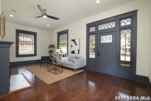 Photo - 207 Loretta Pl