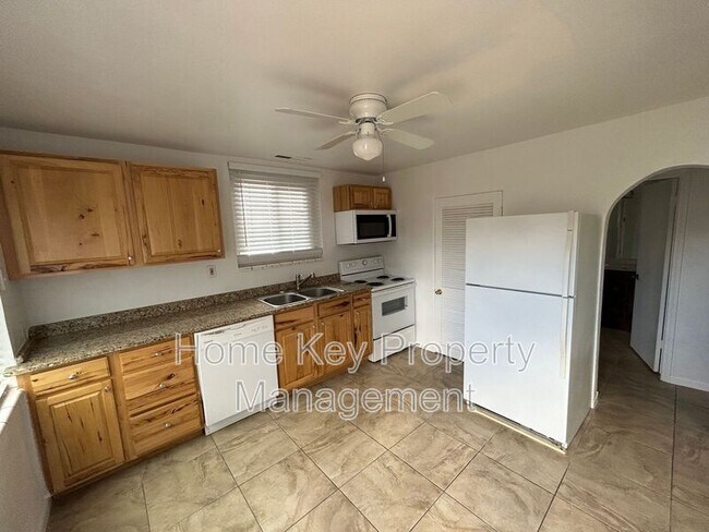 116 S 100 W St