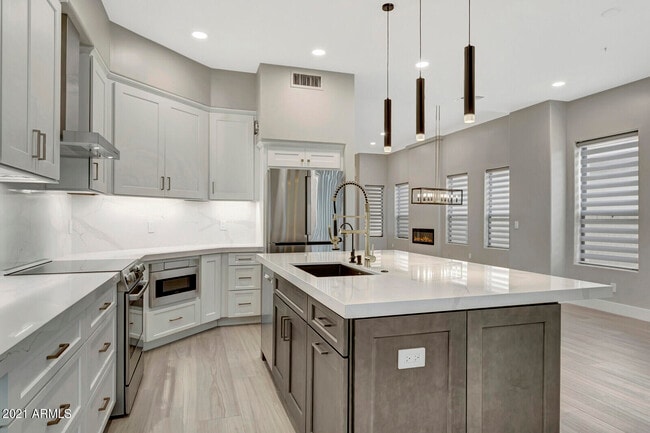 Building Photo - 7525 E Gainey Ranch Rd Rental