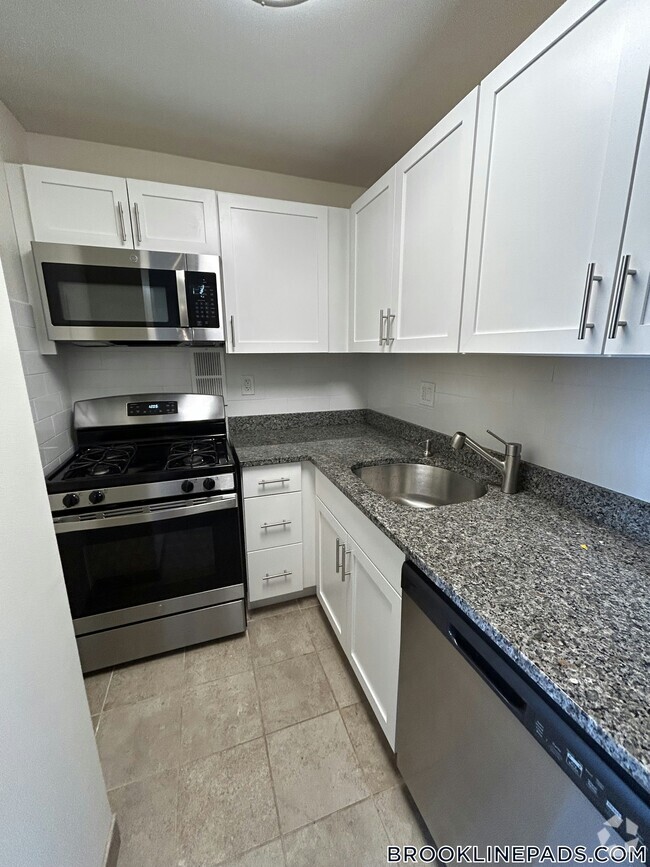 Building Photo - 185 Freeman St Unit 448 Rental
