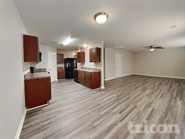 Photo - 318 Cedar Ridge