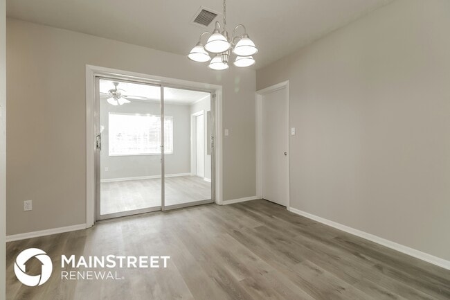 Photo - 1102 Malone Dr