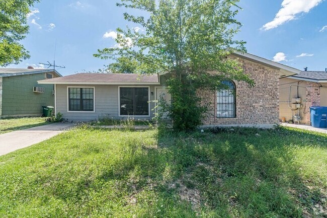 Building Photo - 8414 Standing Rock St Rental