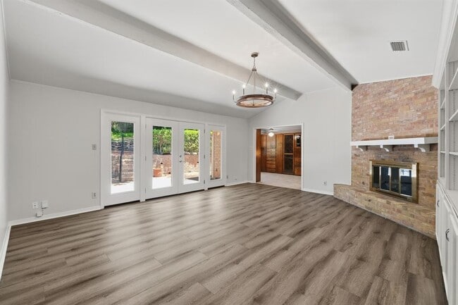 Photo - 2802 Pecos St