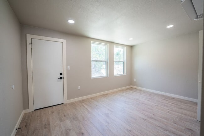 Photo - Texas Oaks Unit D