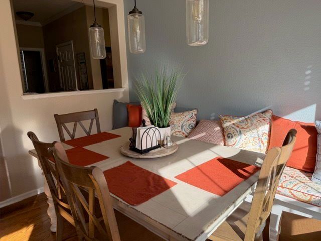 Photo - 631 Hanging Rock Pl