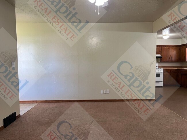 Photo - Cute Home Available!