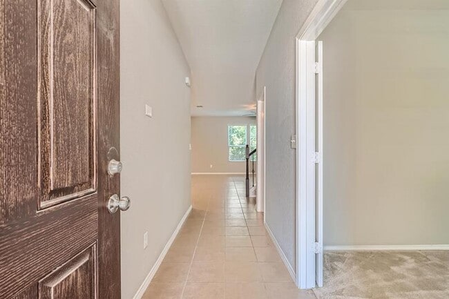 Photo - 13927 Laurel Br