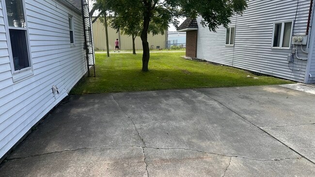 8364 Railroad Rd Unit JHC Manors