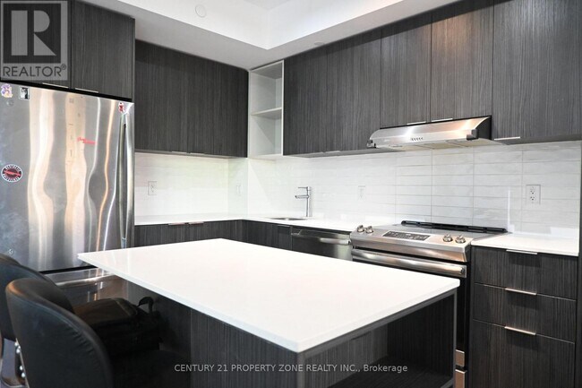 Photo - 2530 Eglinton Ave W