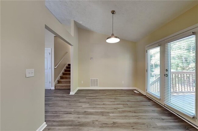 Photo - 1049 Braddock Cir