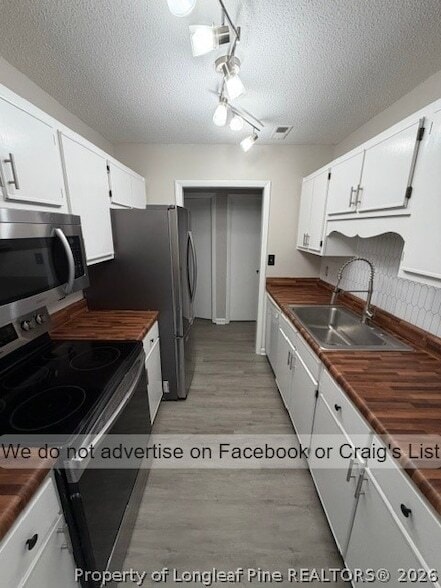 Photo - 209 Eppingdale Dr