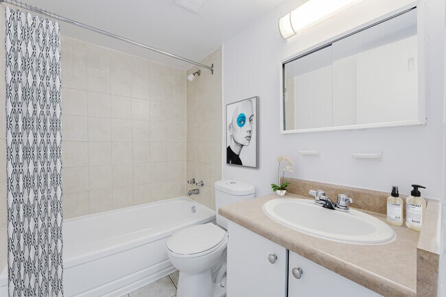 Photo - 2775 Jane Street