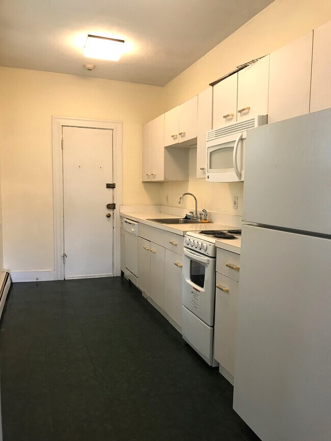 Photo - 1625 Commonwealth Ave Unit 18