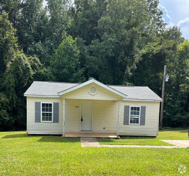 Building Photo - Cozy home located in Kings Mountain